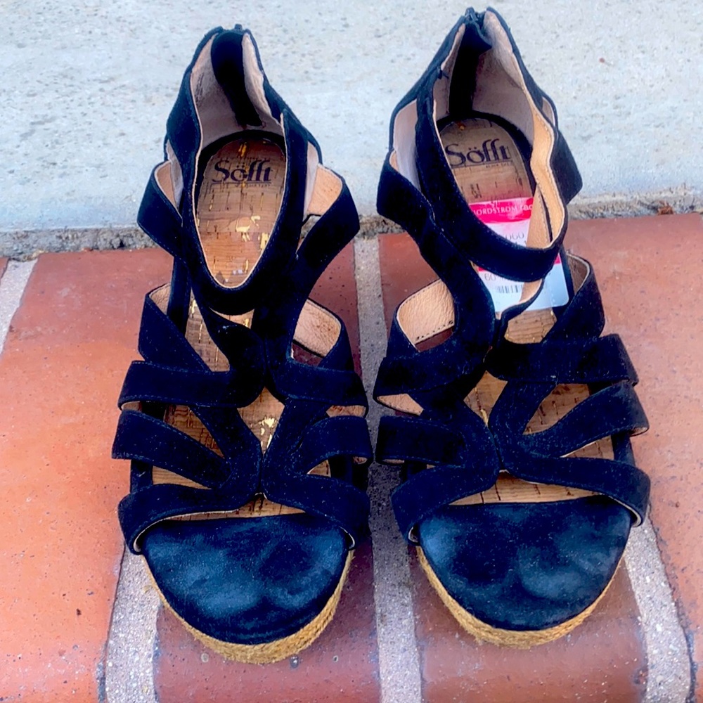 Black sandals